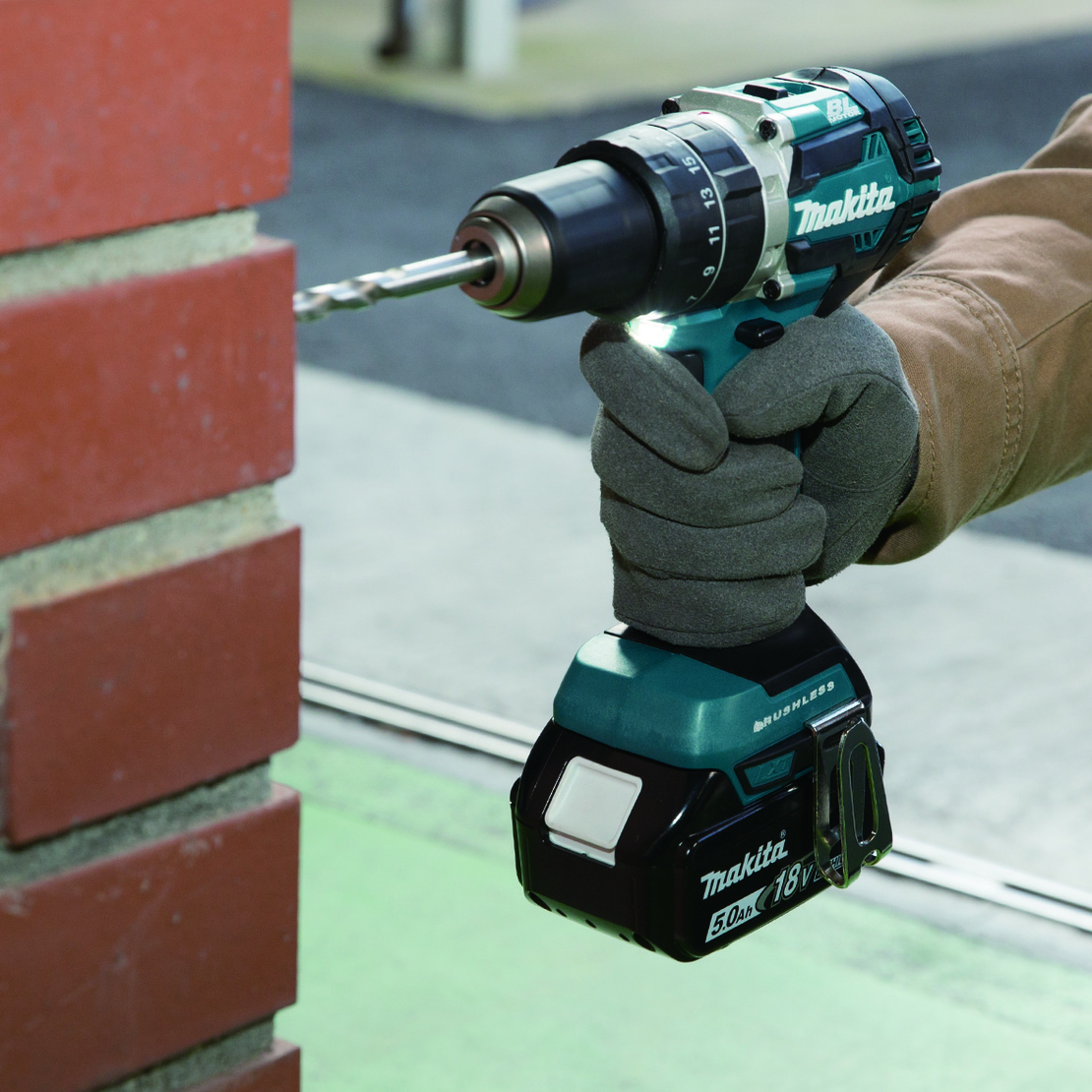 מברגה / מקדחה רוטטת DHP484 18V מתוצרת Makita