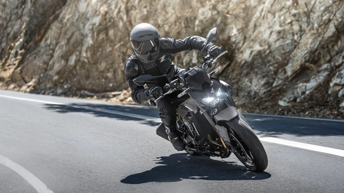 Z900