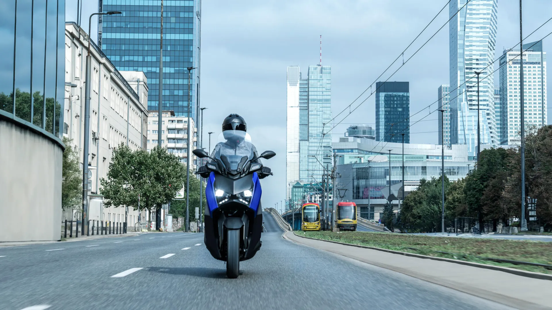XMAX 125