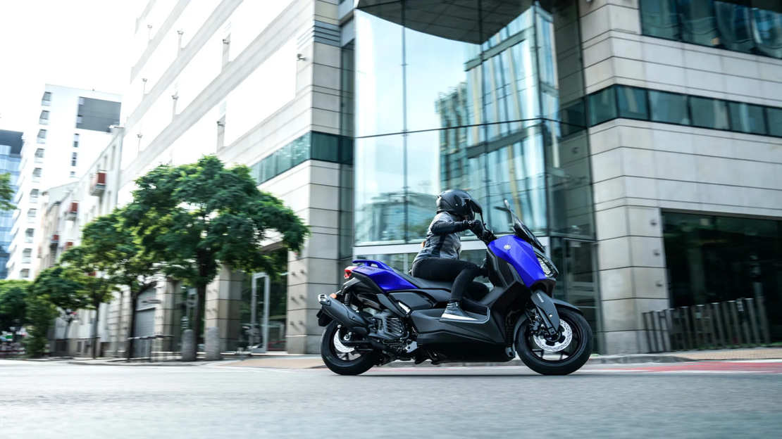 XMAX 125