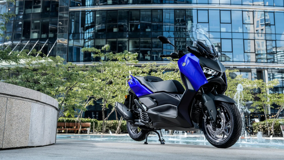 XMAX 125
