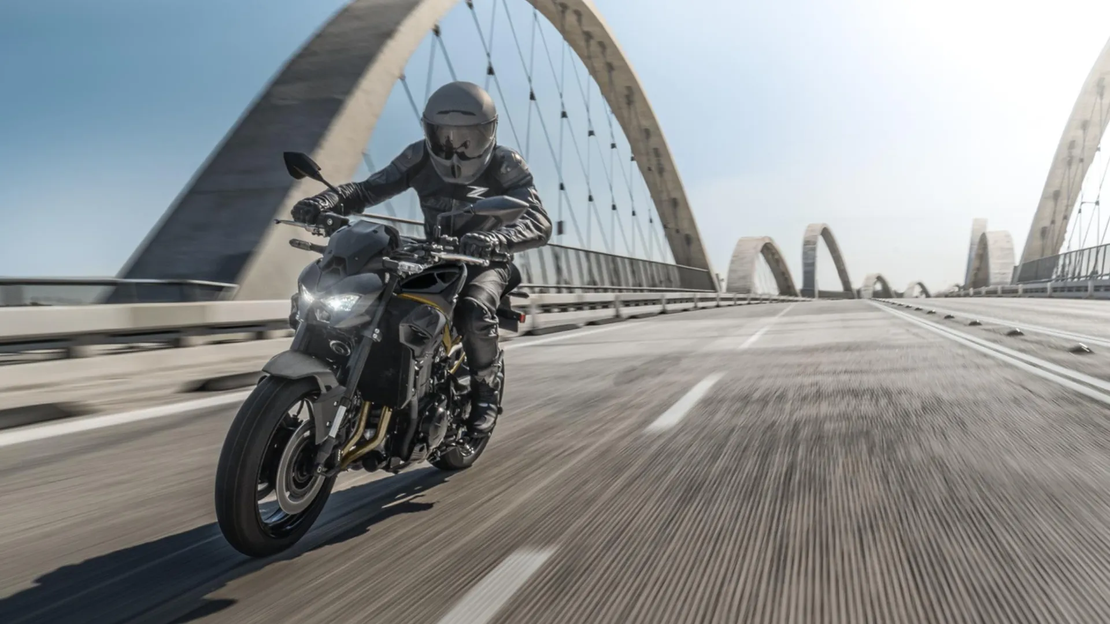 Z900