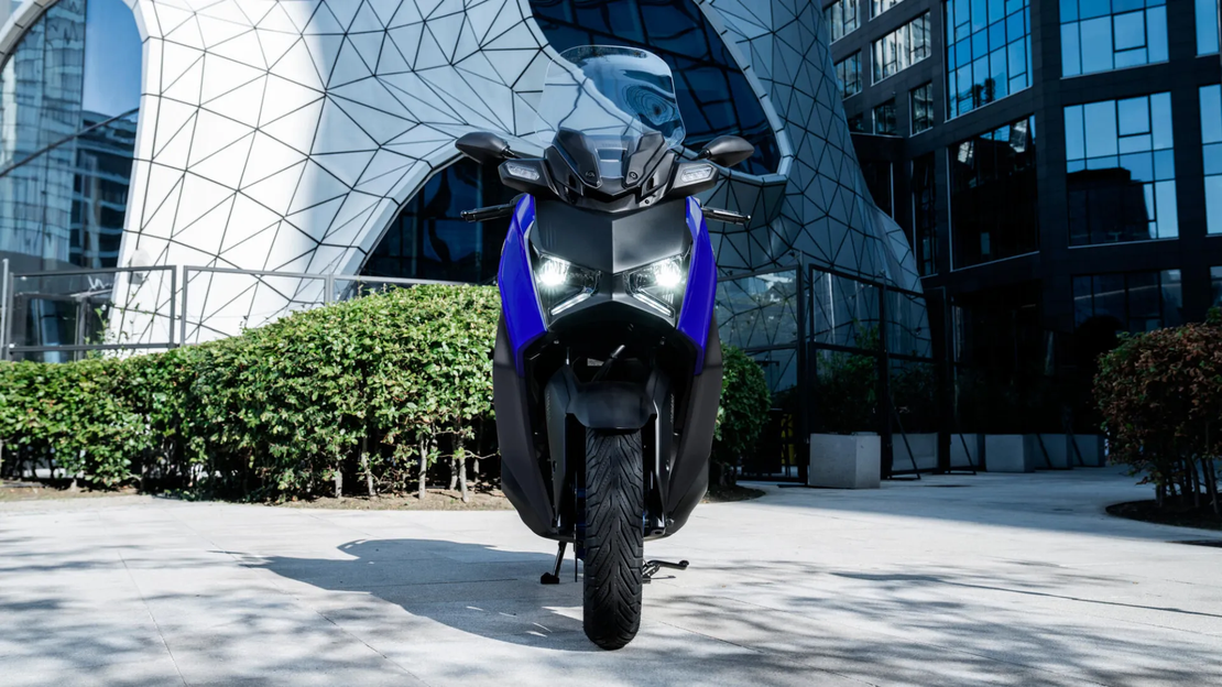 XMAX 125