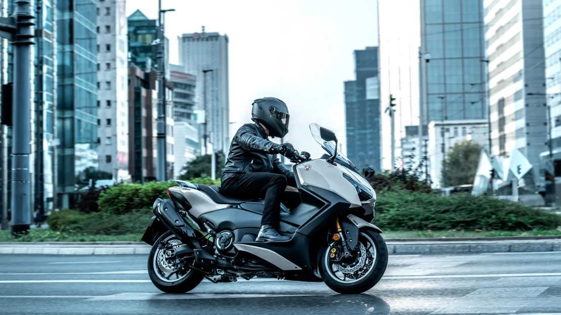 TMAX 560 TECH MAX