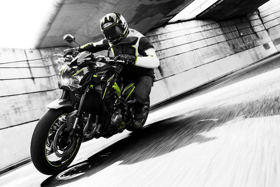 Z900