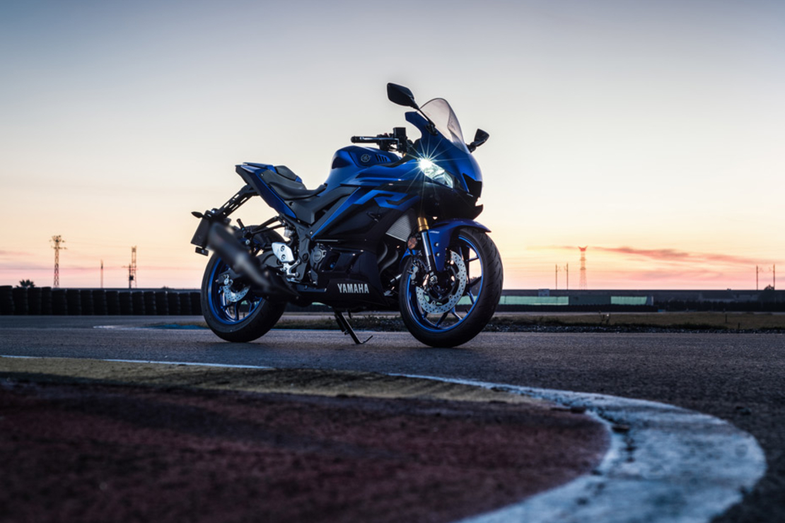 Yamaha YZF-R3 - R-World is calling