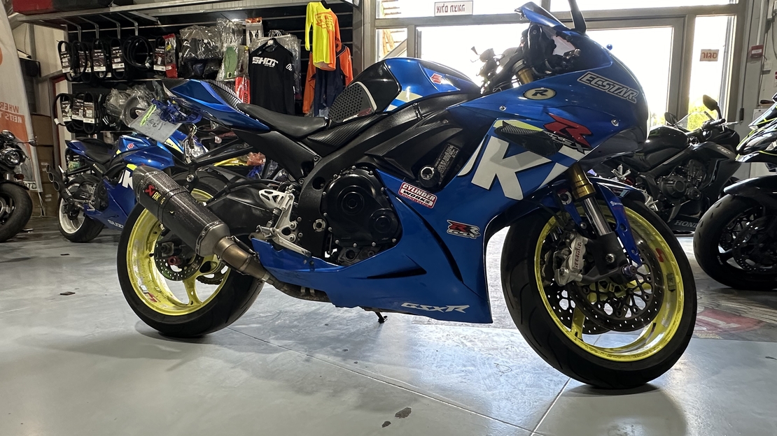 SUZUKI GSXR-750R