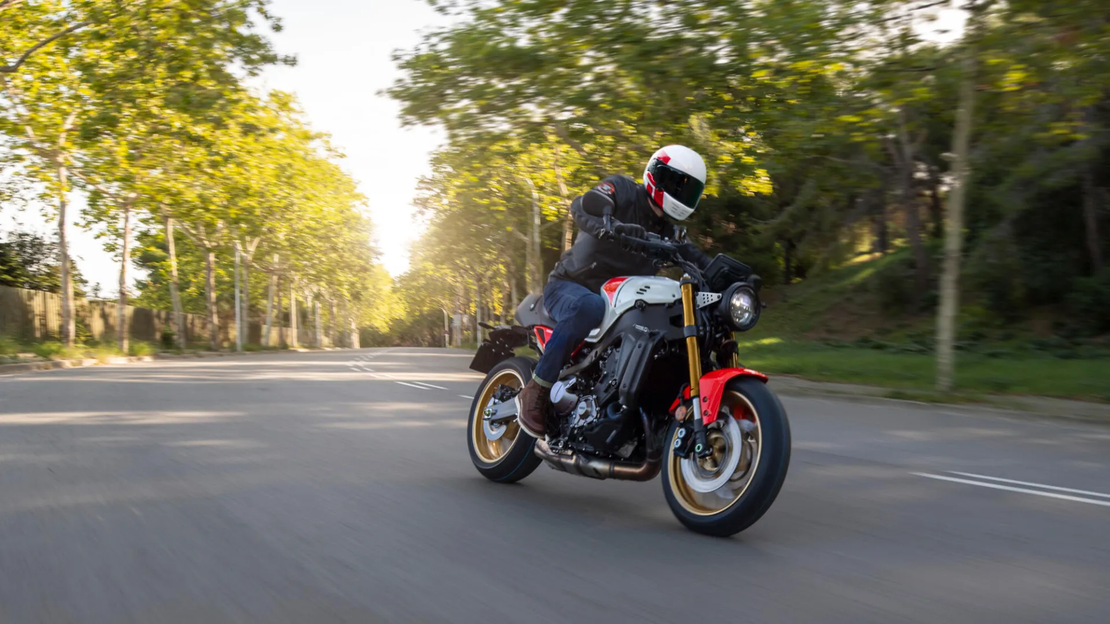 XSR900
