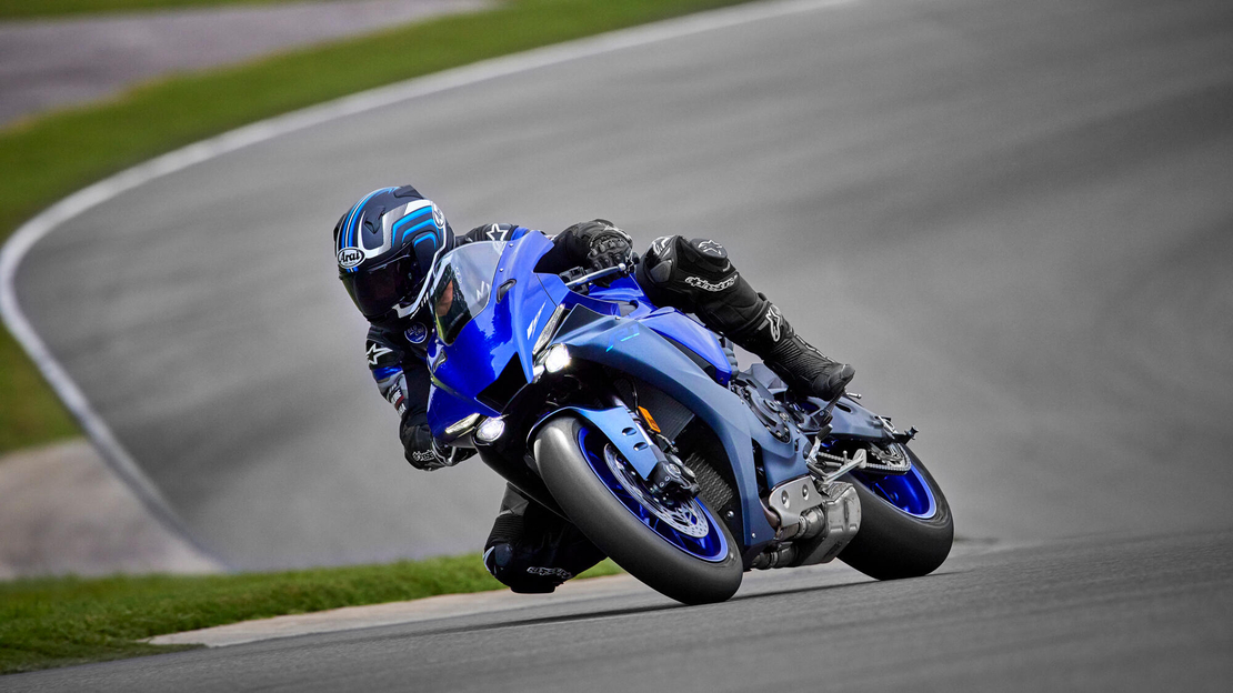YAMAHA YZF-R1