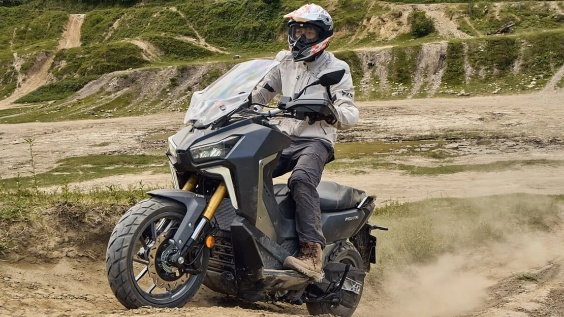 קטנוע אדוונצ'ר ADX400