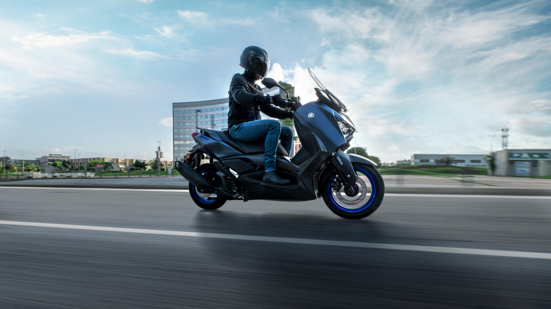 XMAX 125