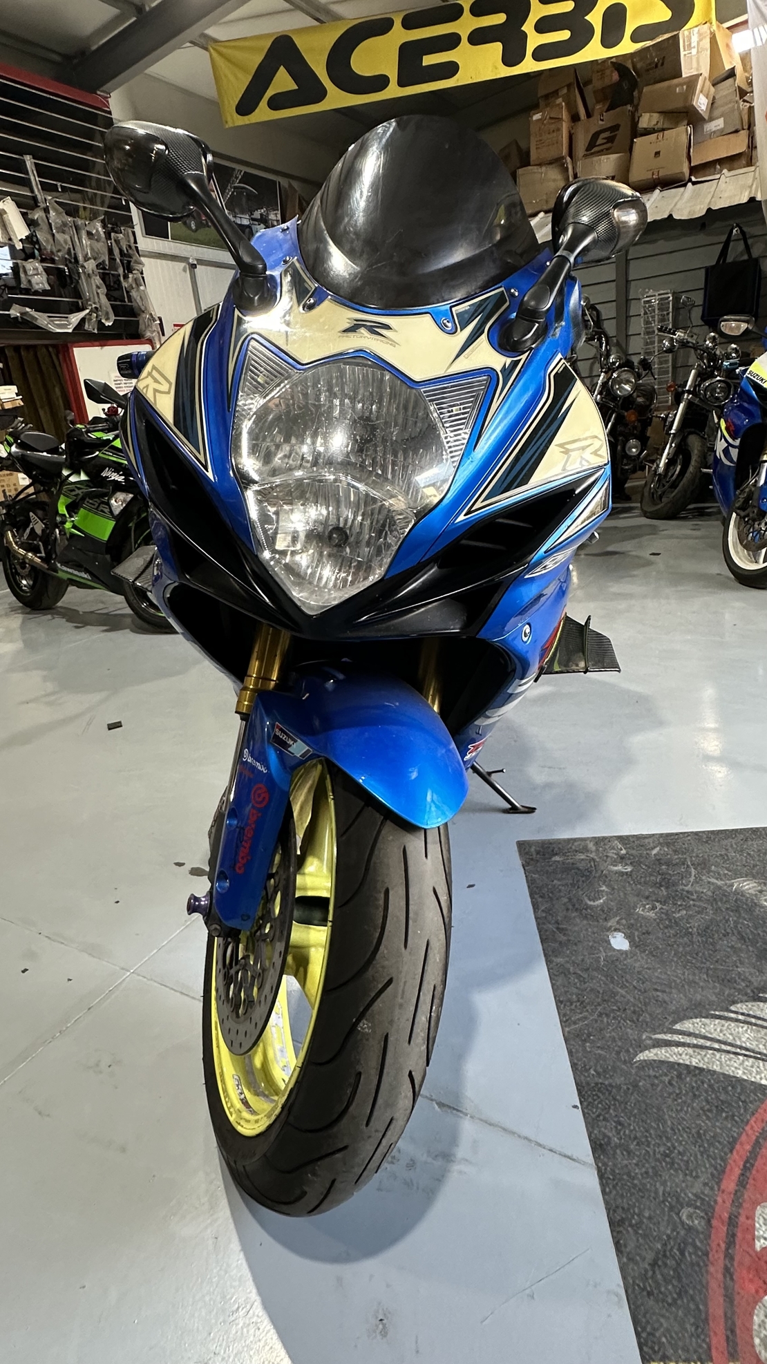 SUZUKI GSXR-750R