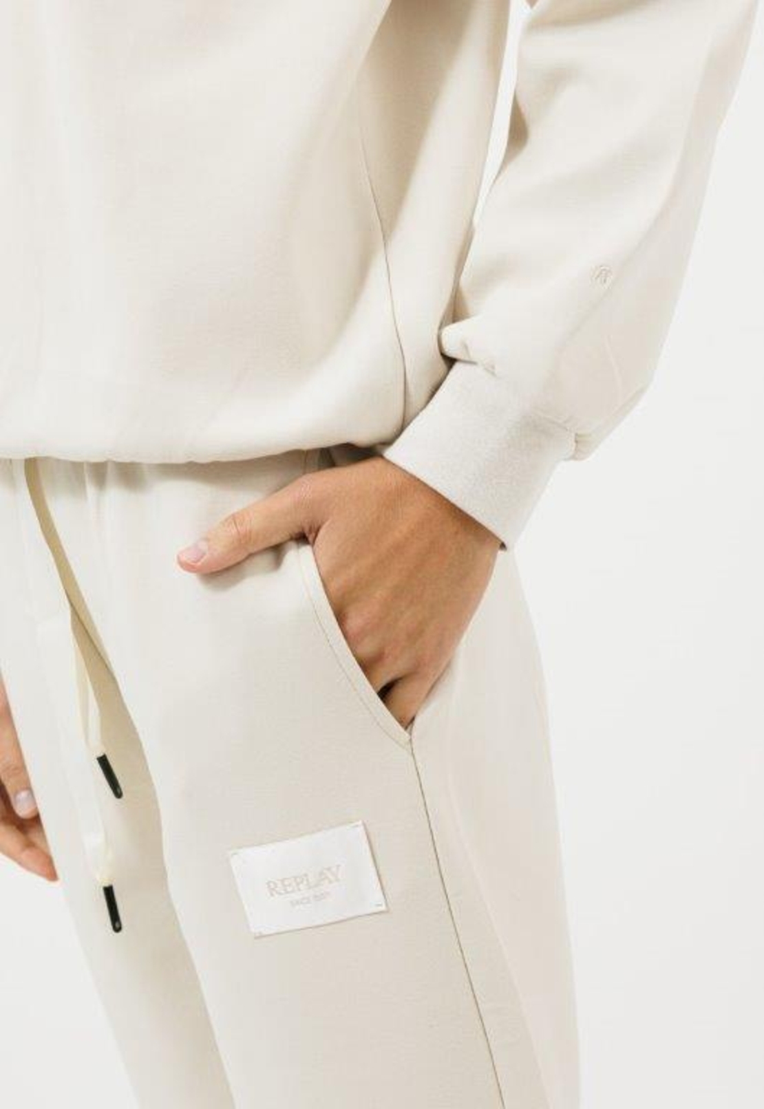 חליפה REPLAY  נשים