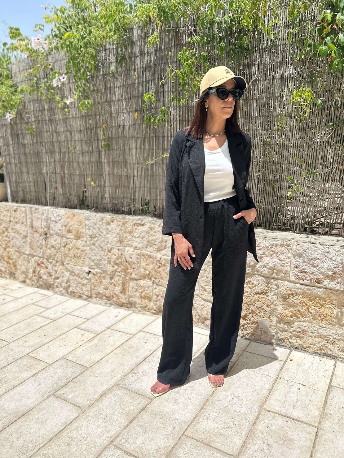 חליפת עדי שחור