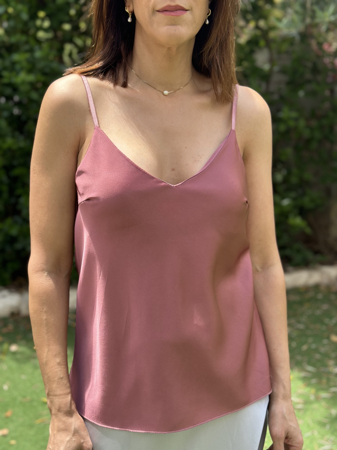 גופיית סאטן ורוד עתיק