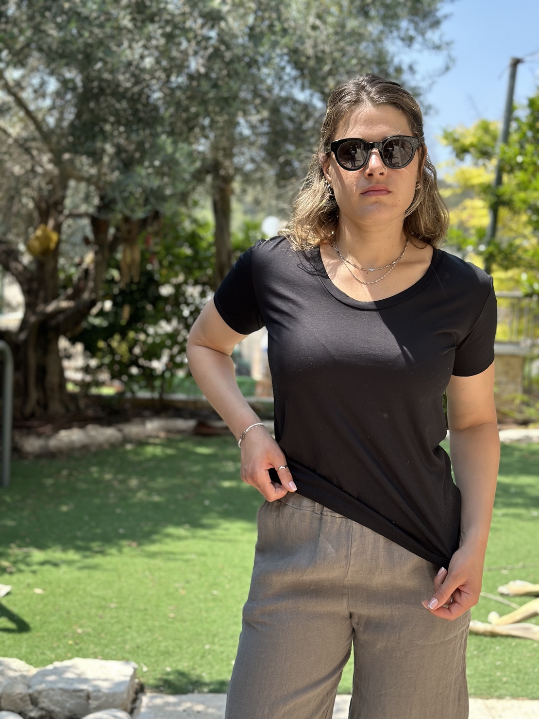 חולצת בייסיק עגול נאוה