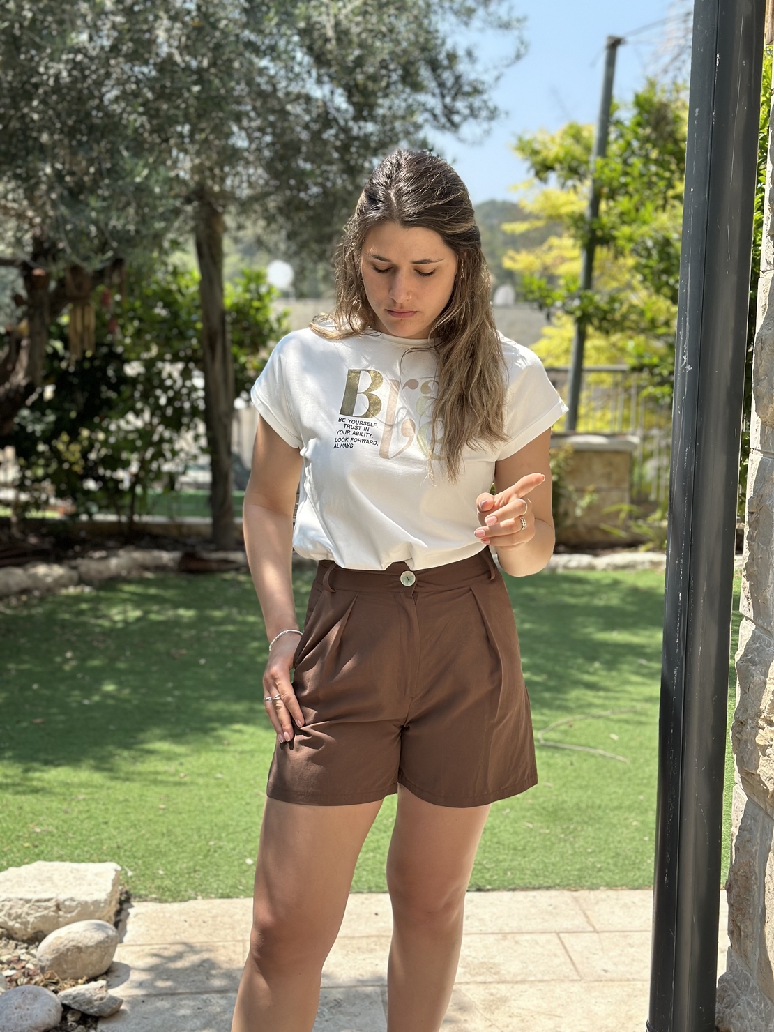 ברמודה אמה חום
