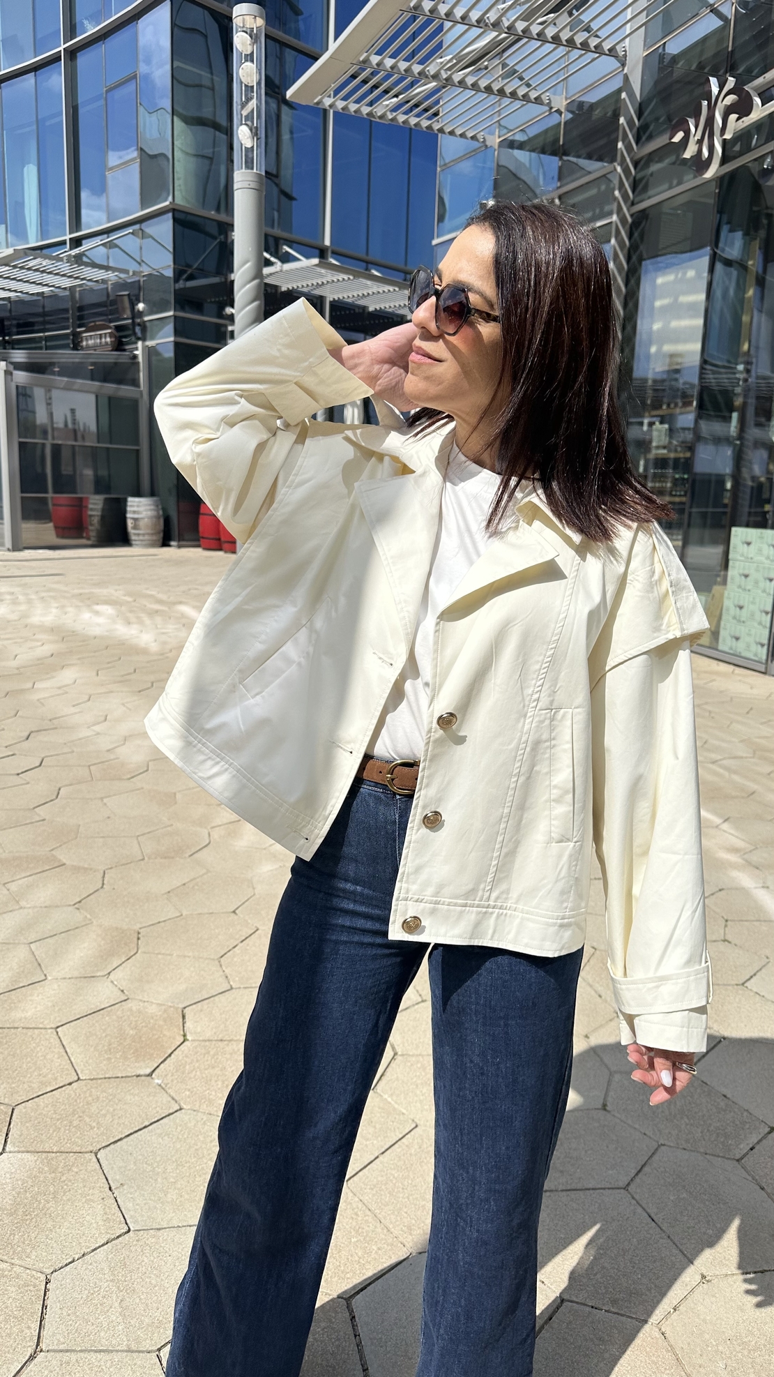 ג׳קט Cape Shoulder