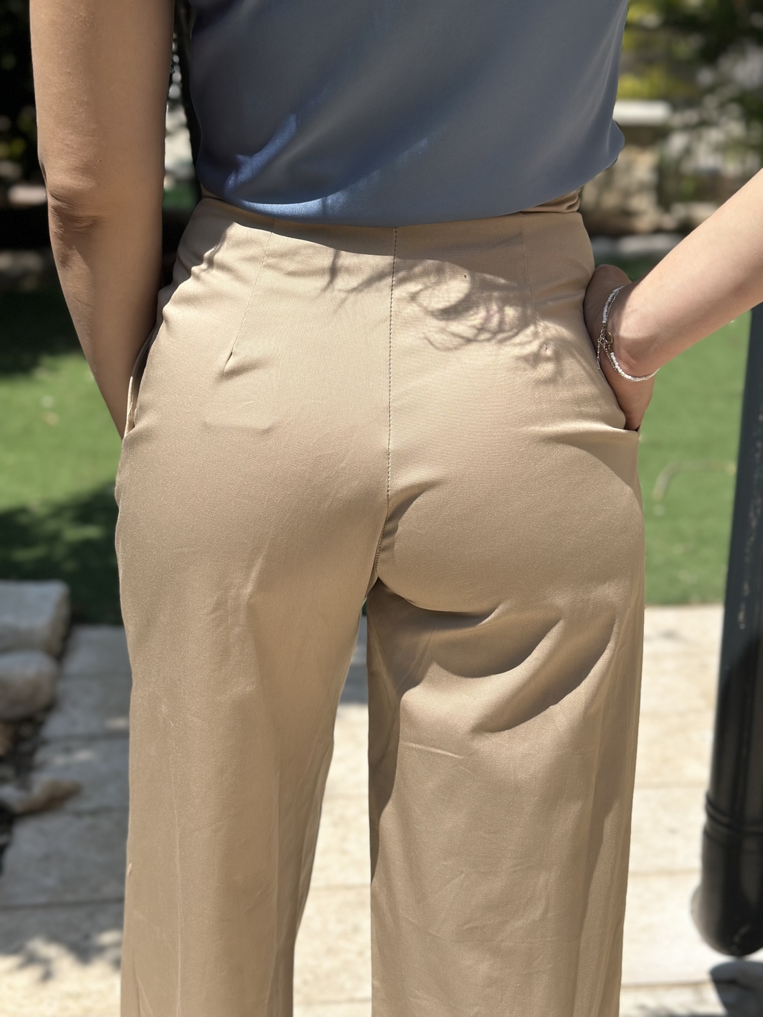 מכנסי איילה קאמל בהיר