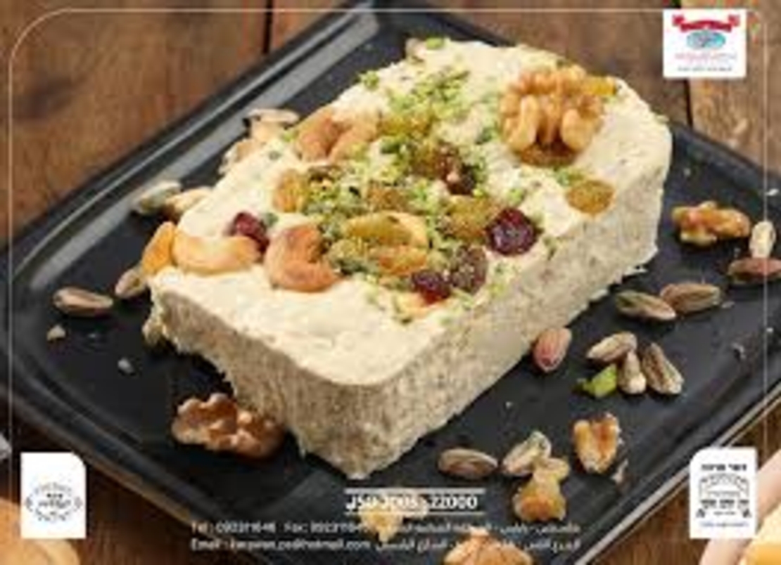 חלבה קרואן 800 גרם עם אגוזים