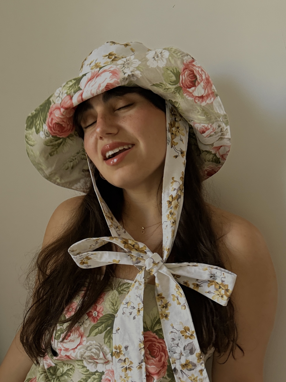 Double-sided Hands made summer hat - flowery