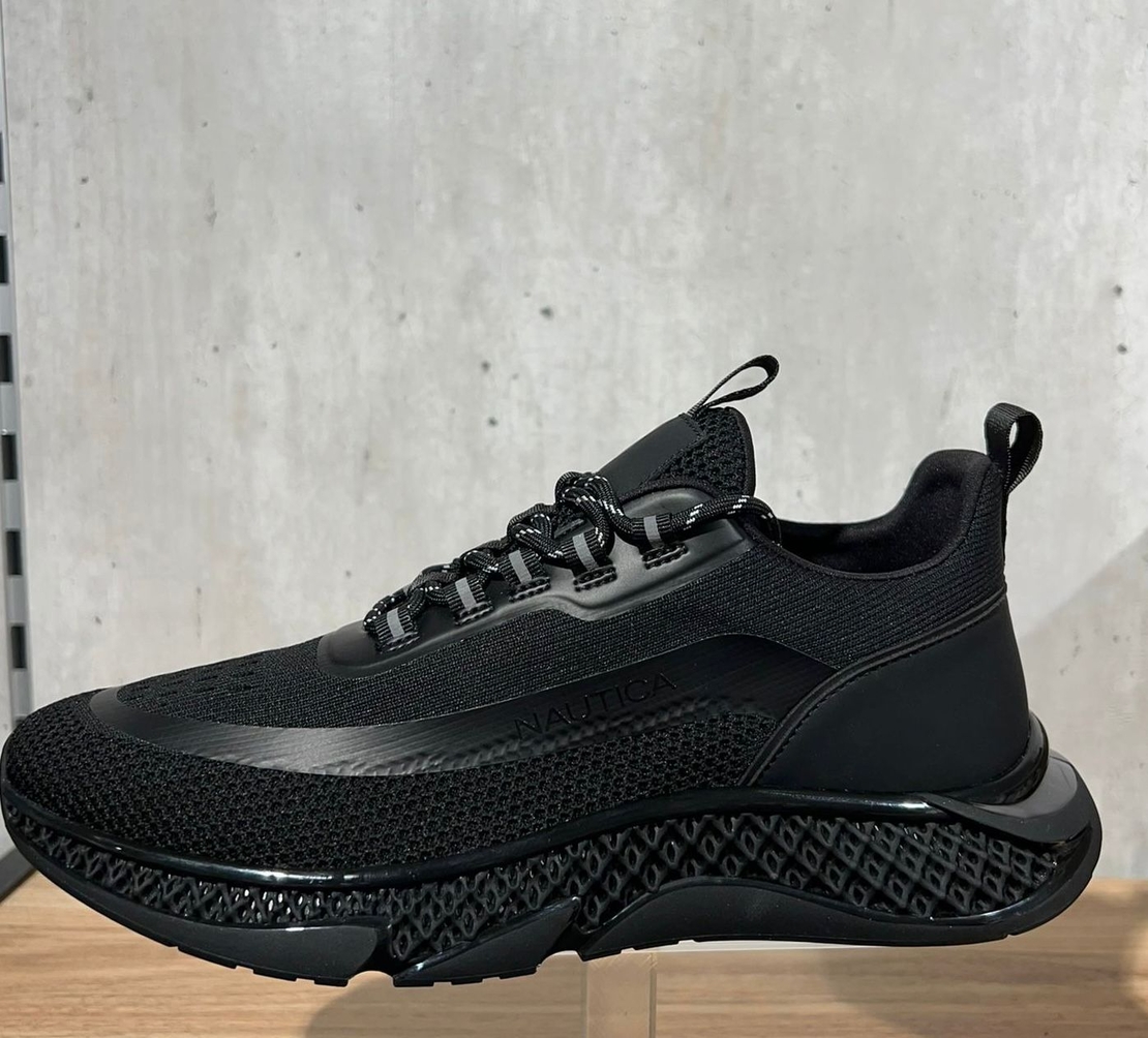 NAUTICA BLACK