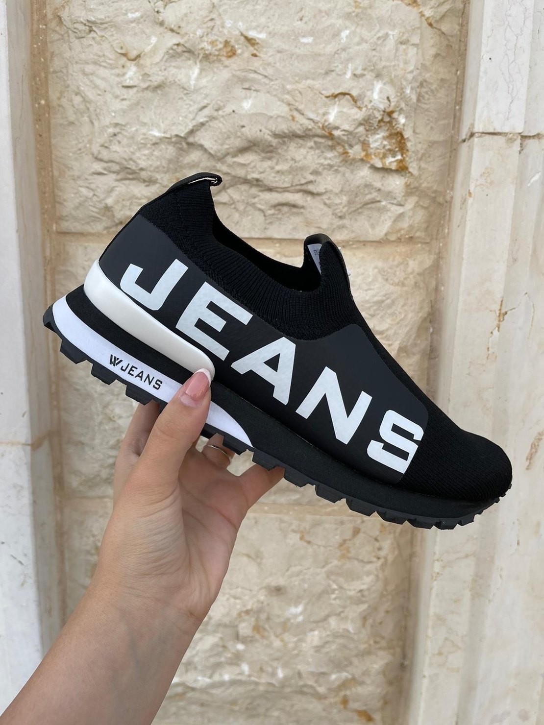 W JEANS