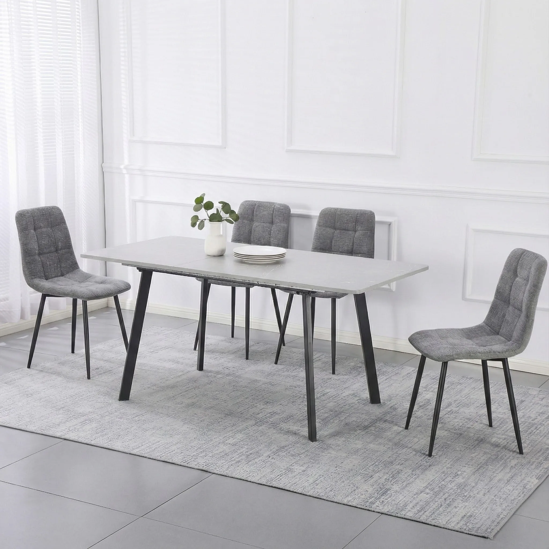 פינת אוכל נפתחת כולל ו-4 כסאות מרופדים דגם רומי אפור-שירה