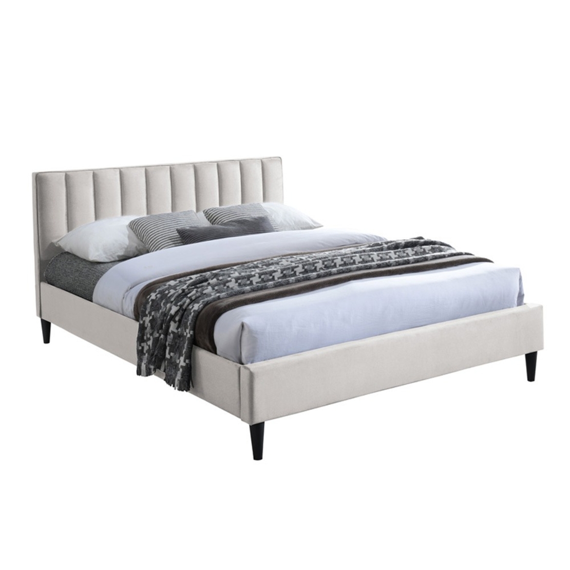 מיטה זוגית מעוצבת עץ מלא מרופדת דגם פולי קרם