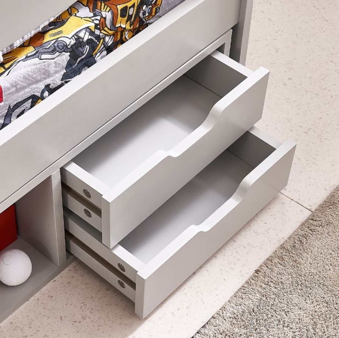 מיטת ילדים עם מגירות אחסון מעקה בטיחות ומזרן דגם בראבו BRAVO