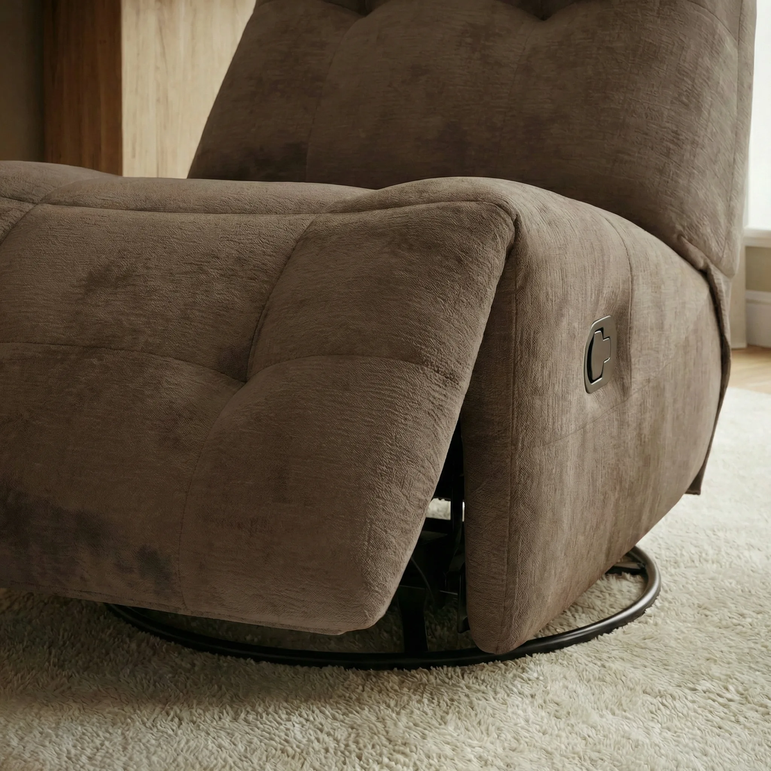 כורסת טלוויזיה מסתובבת עם מנגנון נדנוד והדום נשלף דגם ליאור חום