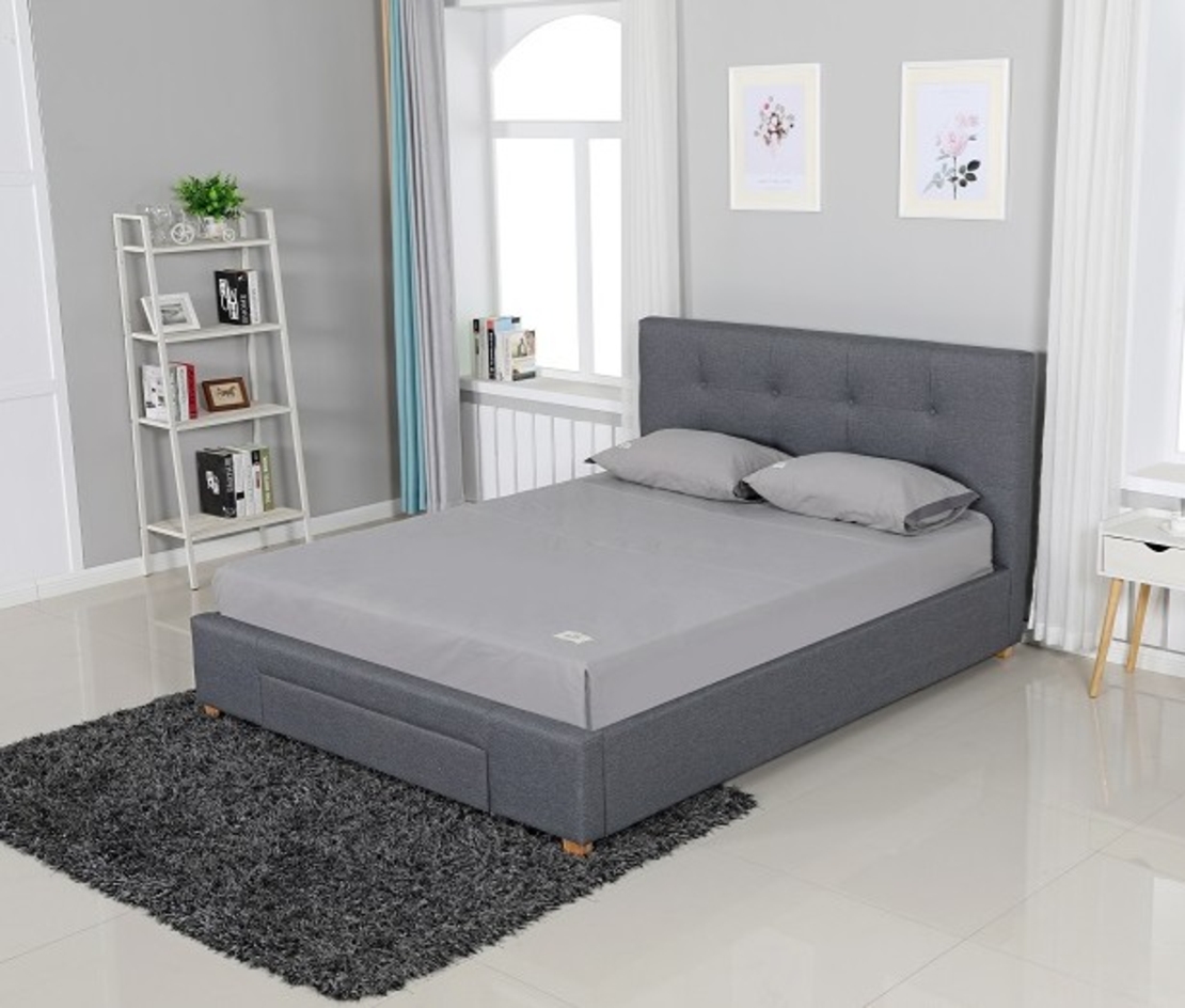 מיטה זוגית כולל מגירה וכולל מזרן קפיצים וזוג כריות מבד איכותי רחיץ דוחה כתמים דגם הלן