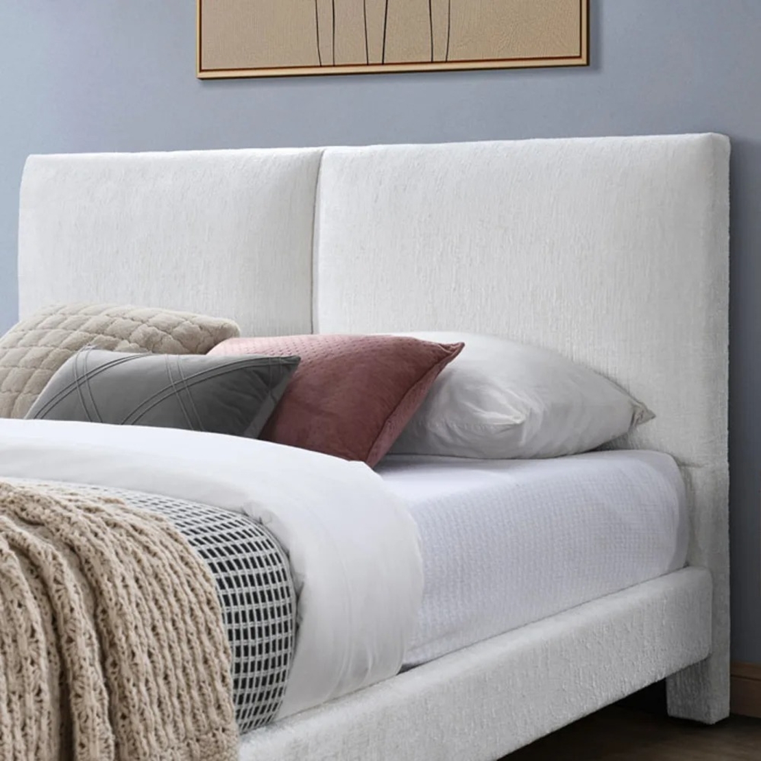 מיטה זוגית מרופדת בד רחיץ בעיצוב מרחף דגם אייר אופוויט