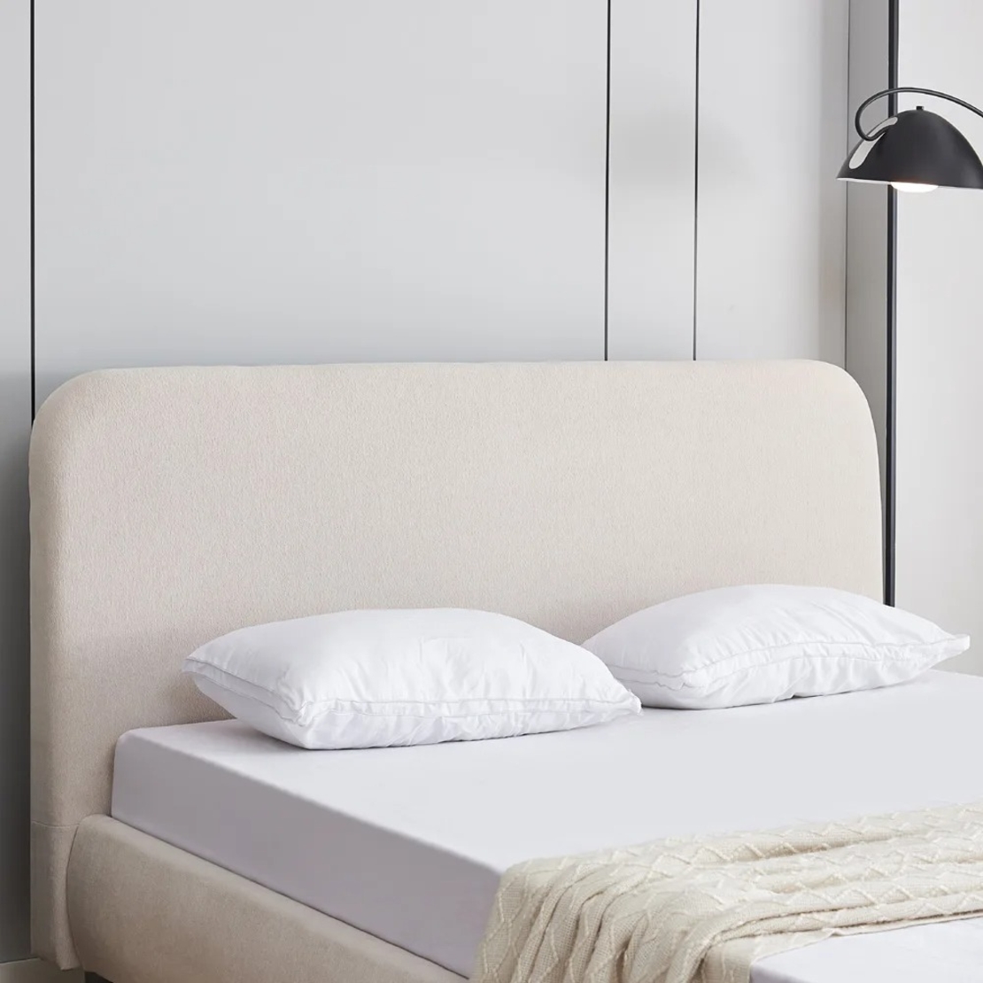 מיטה זוגית מרופדת בד רחיץ 3D עם רגלי ברזל דגם קורין קרם