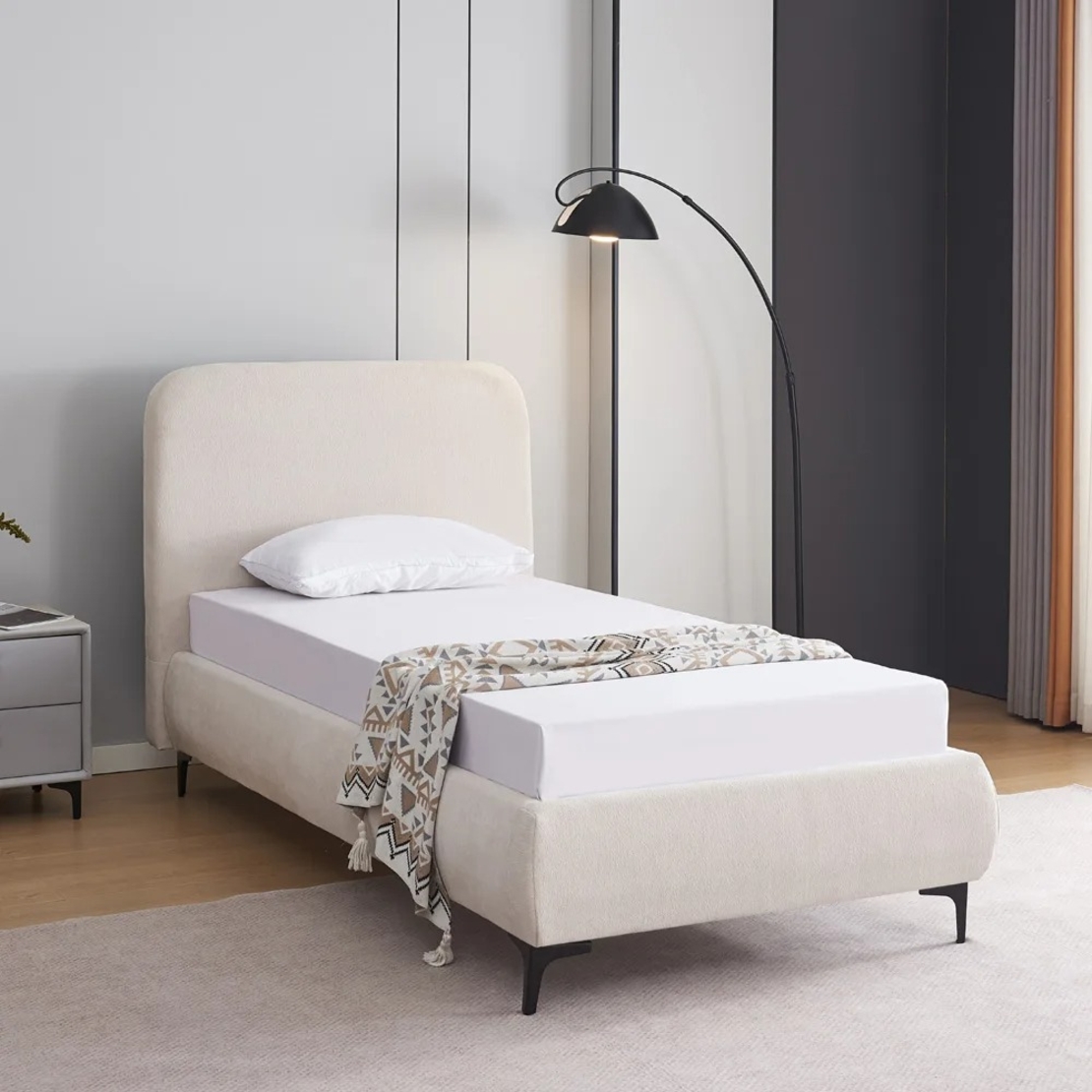 מיטה יחיד למזרן 90×190 מרופדת בד רחיץ 3D עם רגלי ברזל דגם קורין קרם