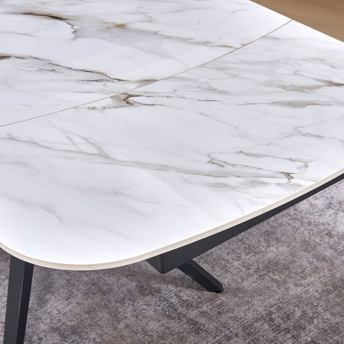 שולחן אוכל אבן קרמית באורך 1.6 מ' נפתח ל- 2.4 מ' עם רגלי ברזל דגם קראש