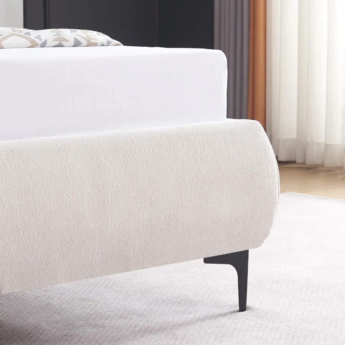 מיטה וחצי למזרן 120×190 מרופדת בד רחיץ 3D עם רגלי ברזל דגם קורין קרם