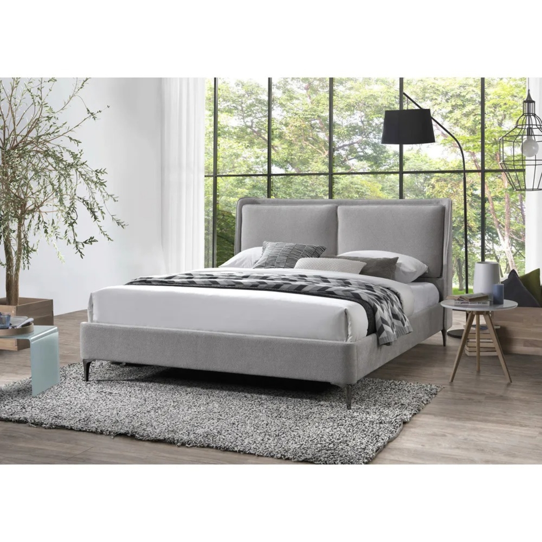 מיטה זוגית מרופדת בד בוקלה דגם כריות אפור