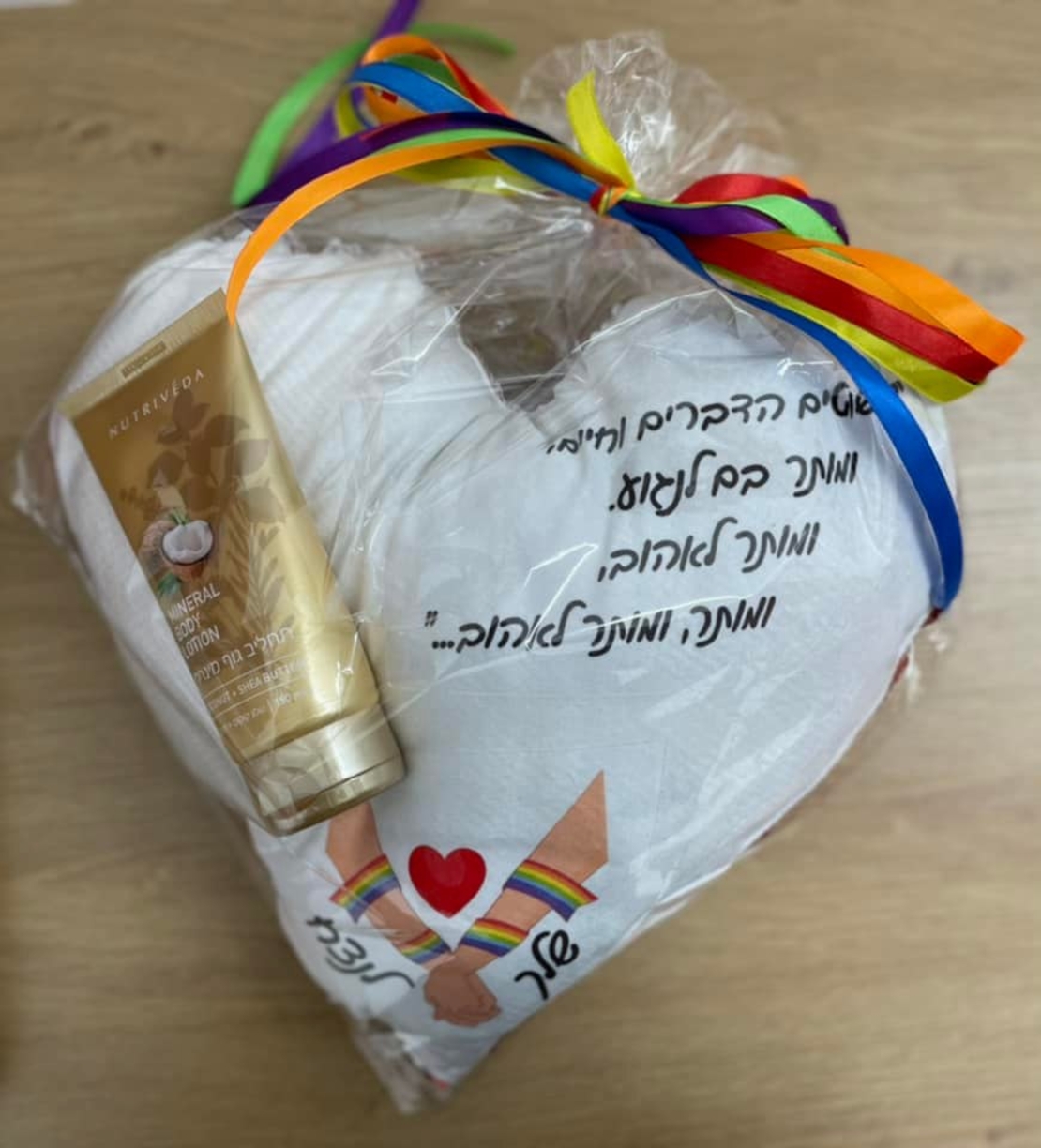 כרית בצורת לב