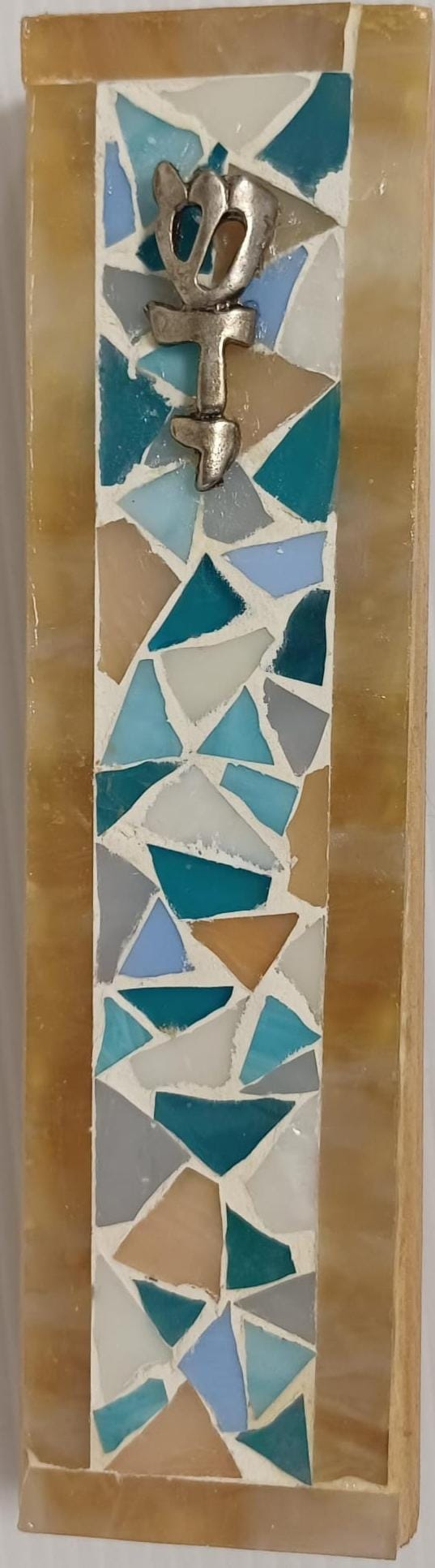 מזוזה עץ פסיפס דגם כחול בז'