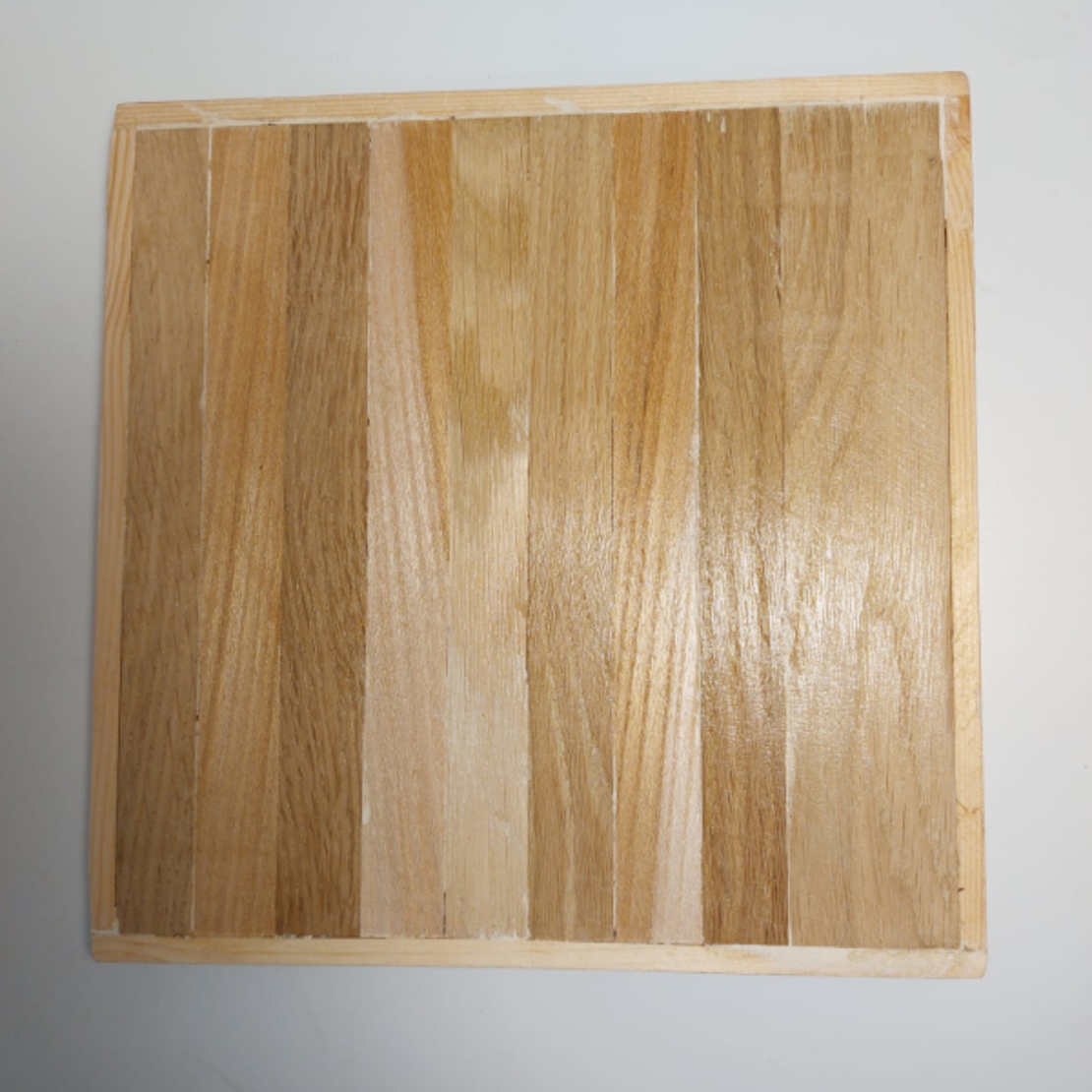 משטח לסירים מעץ פסיפס פסים דגם 4