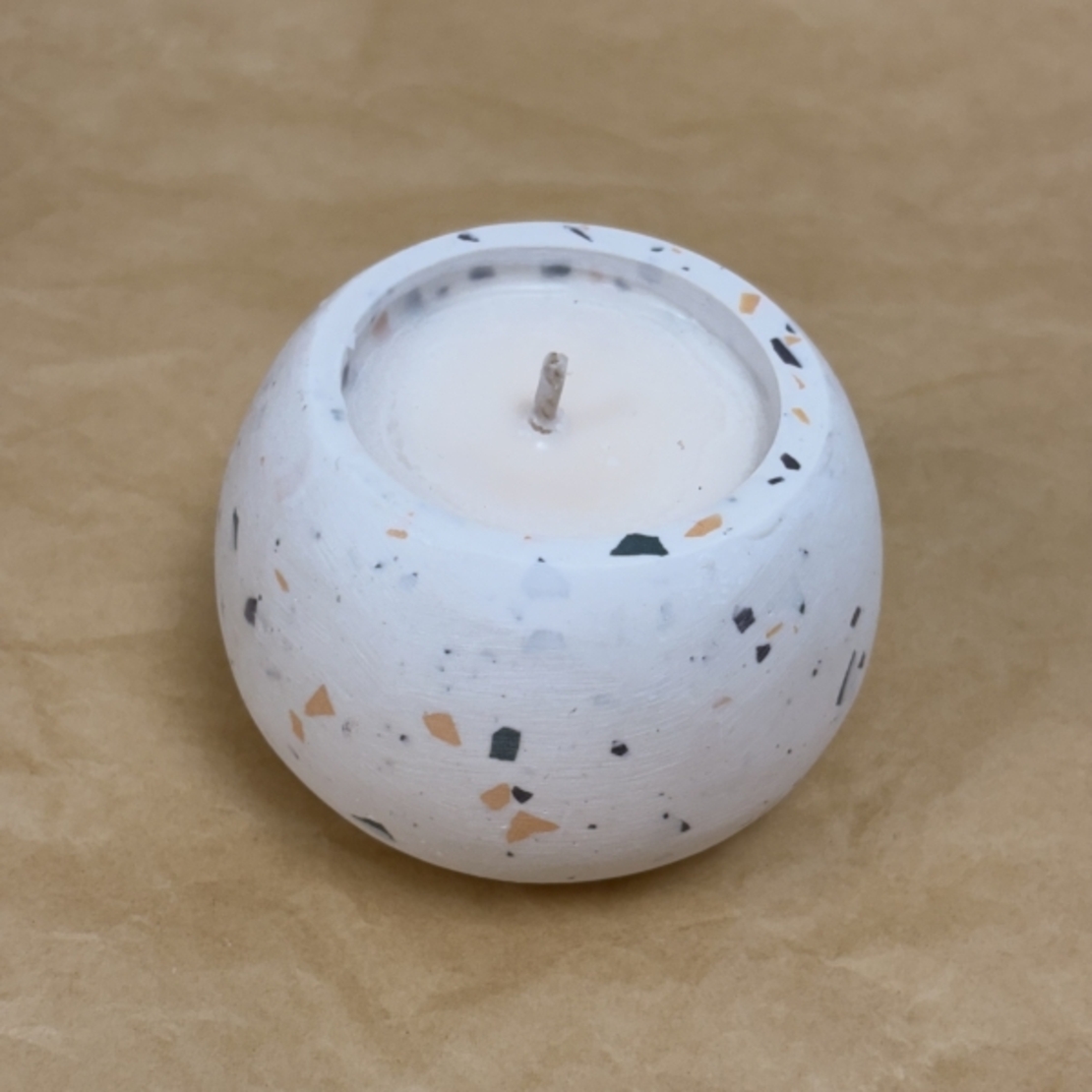 נר עגול קטן