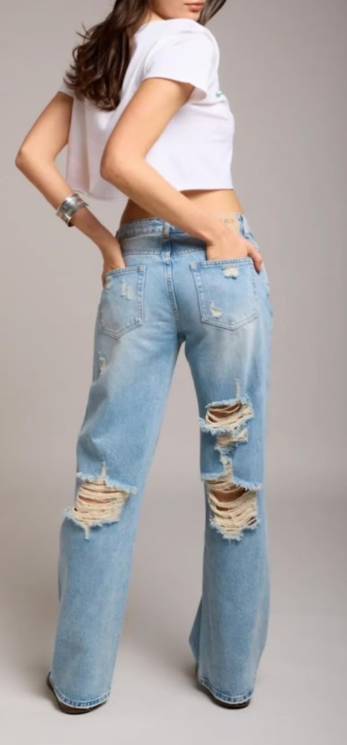 ג'ינס קרעים BACK