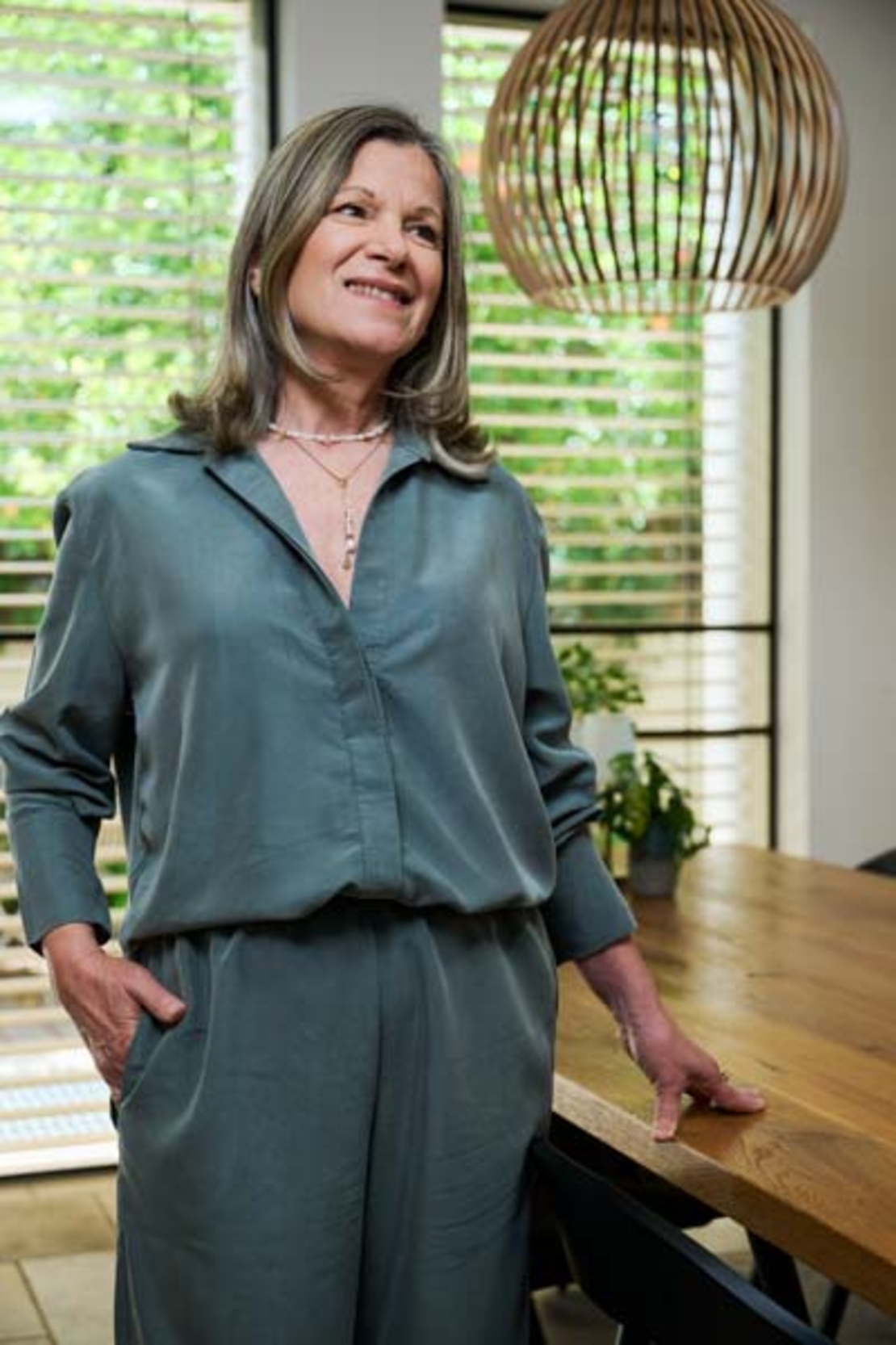 חליפת עמית ארוכה