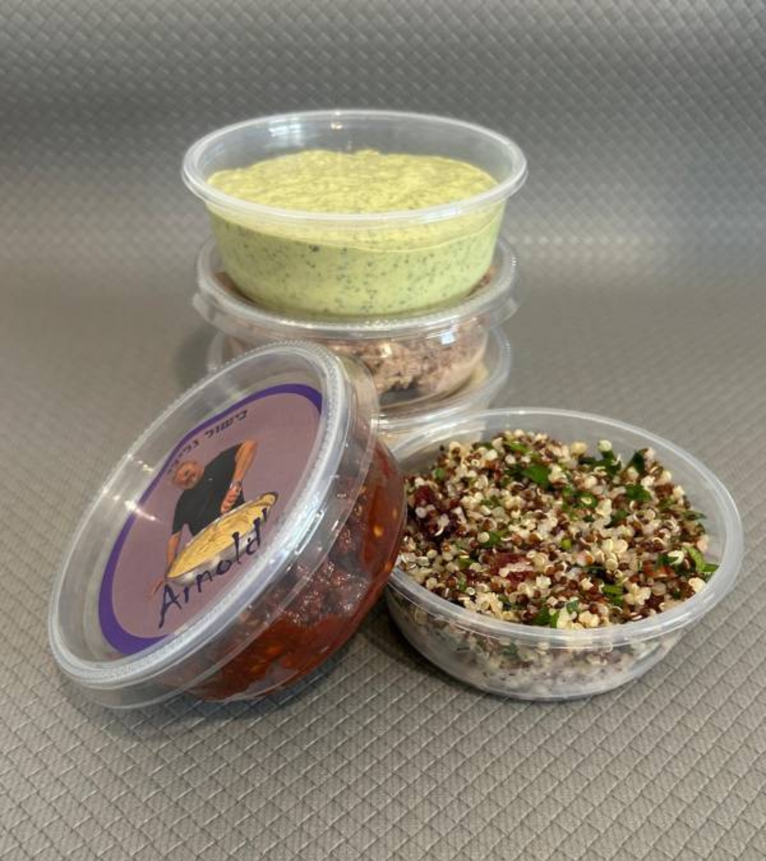 A set of ten small salads (10*125 g)