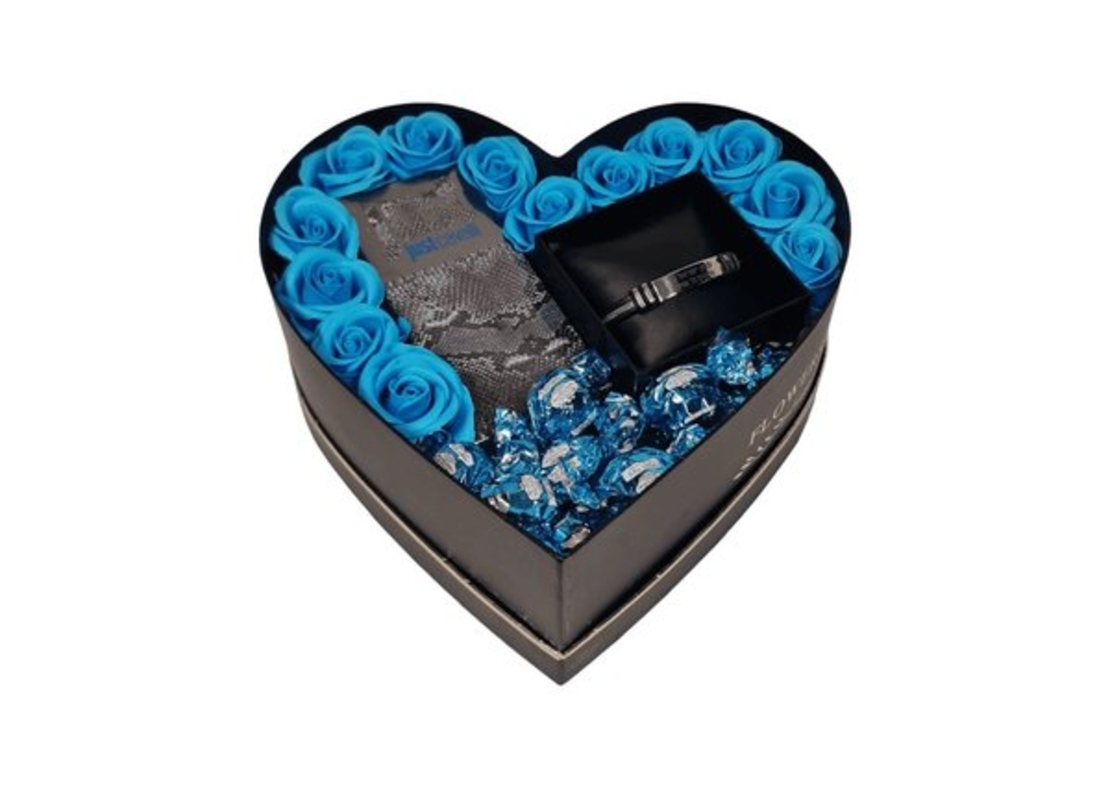 מארז מתנה יוקרתי לגבר בושם קוואלי