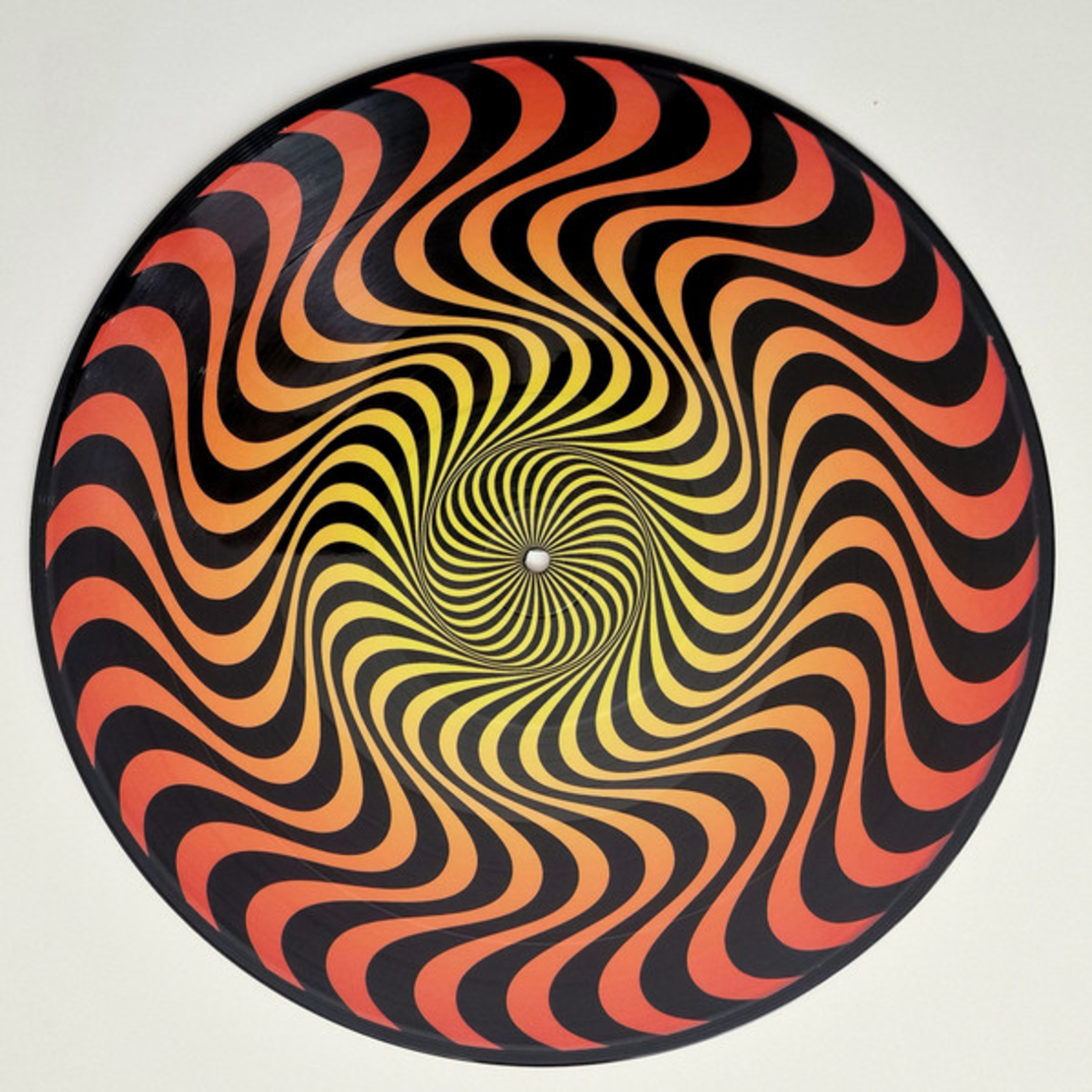 Space Tribe – Space Between Atoms