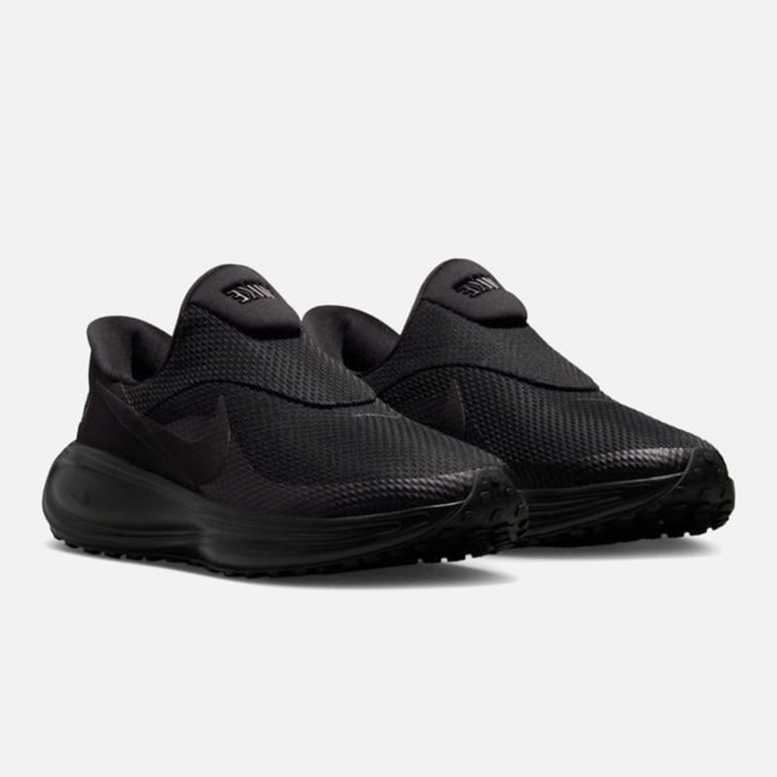 נעלי נייק לנשים ונוער | Nike Revolution 8 Easyon