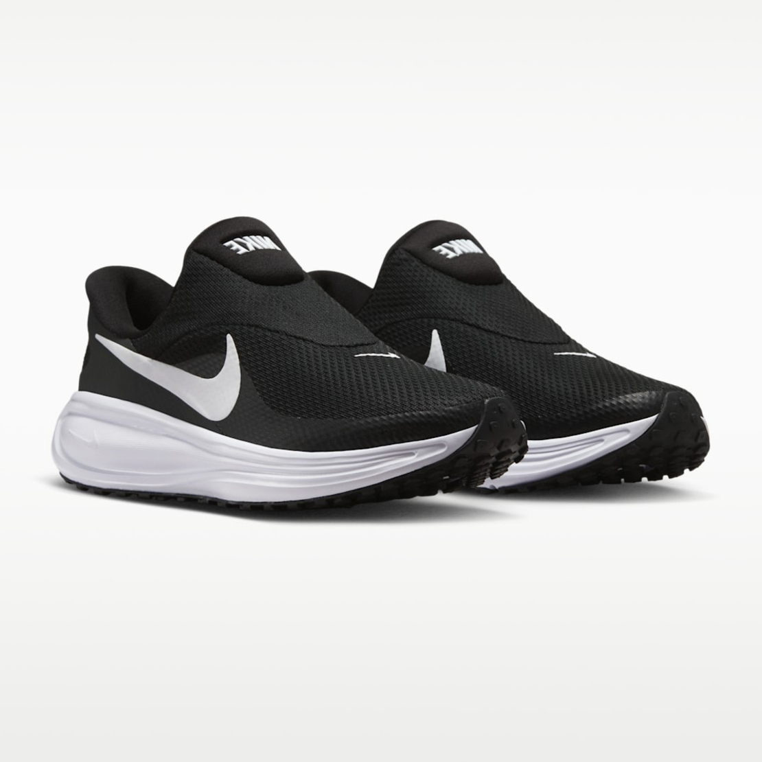 Nike Revolution 8 Easyon