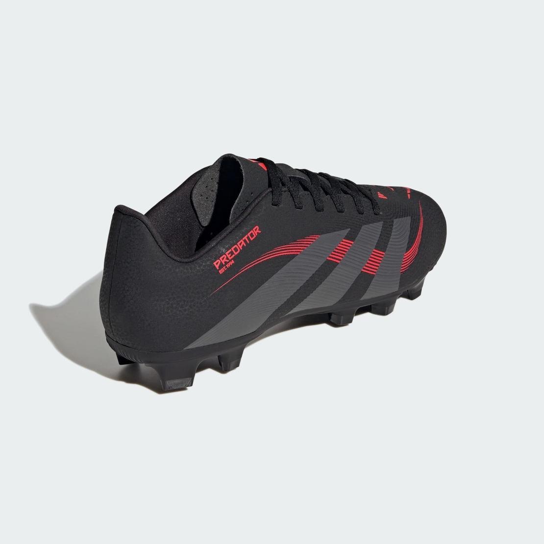 נעלי כדורגל אדידס לגברים | Adidas predator Club Fg/Mg